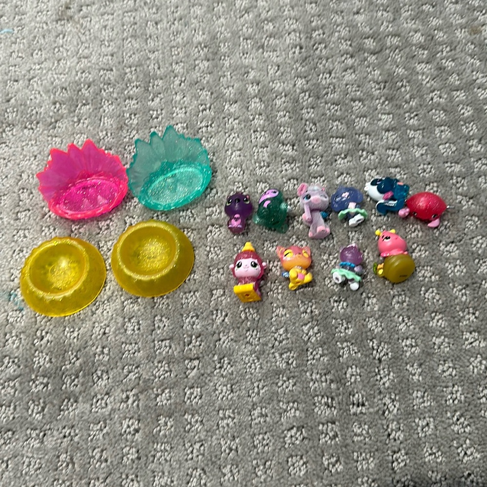 Random Hatchimals